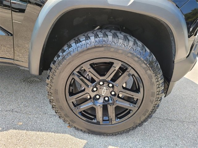 Used 2023 Chevrolet Colorado Trail Boss w/ Technology Package image 23