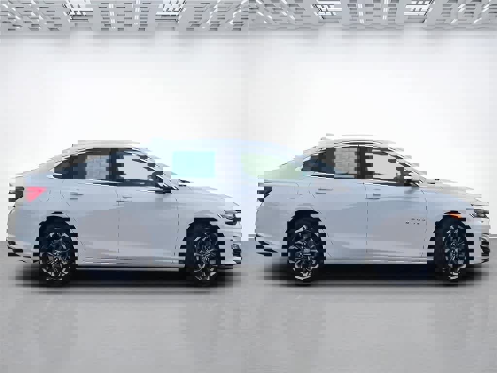 Used 2024 Chevrolet Malibu LT image 7