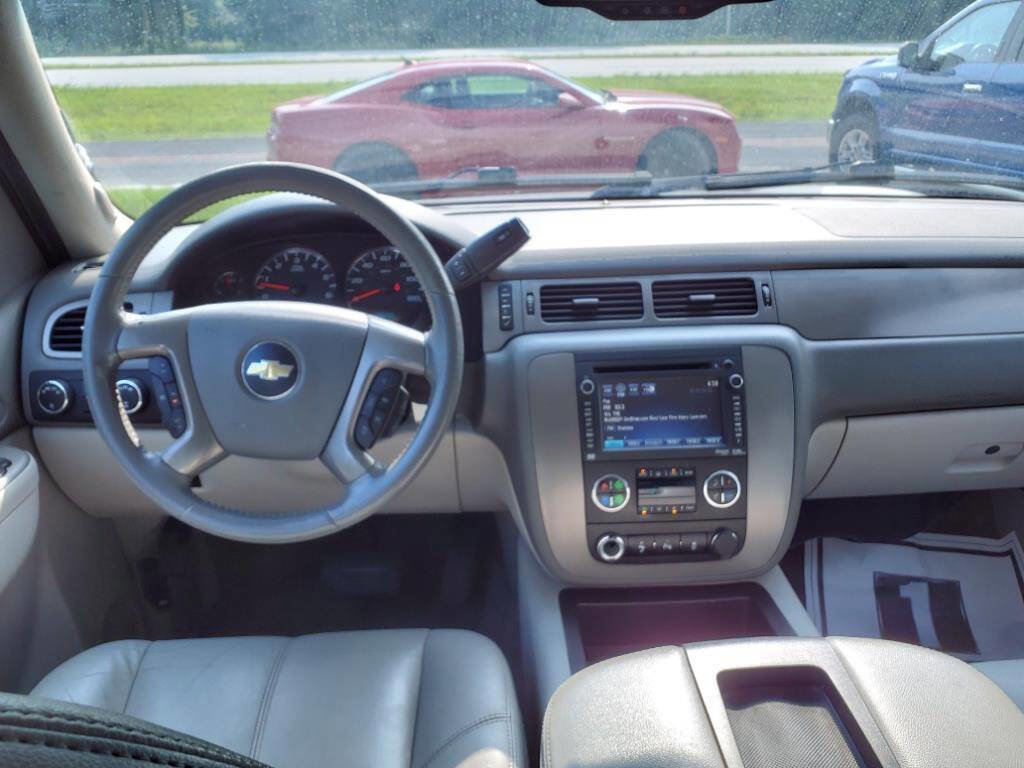 Used 2014 Chevrolet Tahoe LT AWD/4WD image 10