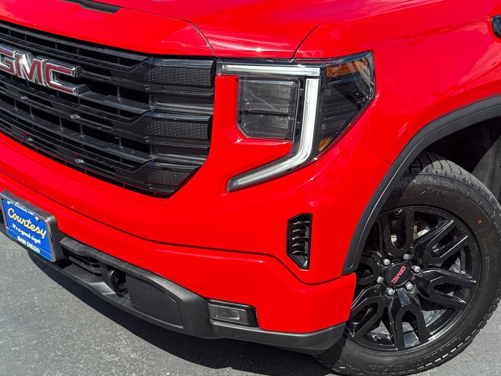 Used 2023 GMC Sierra 1500 Elevation AWD/4WD image 3