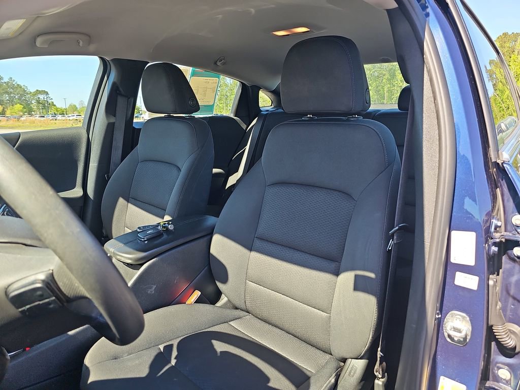 Used 2021 Chevrolet Malibu LT image 18