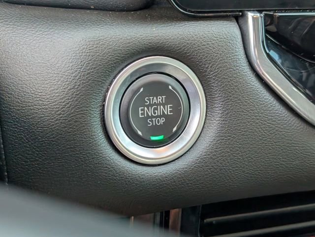 Used 2024 GMC Canyon Elevation w/ Convenience Package image 25