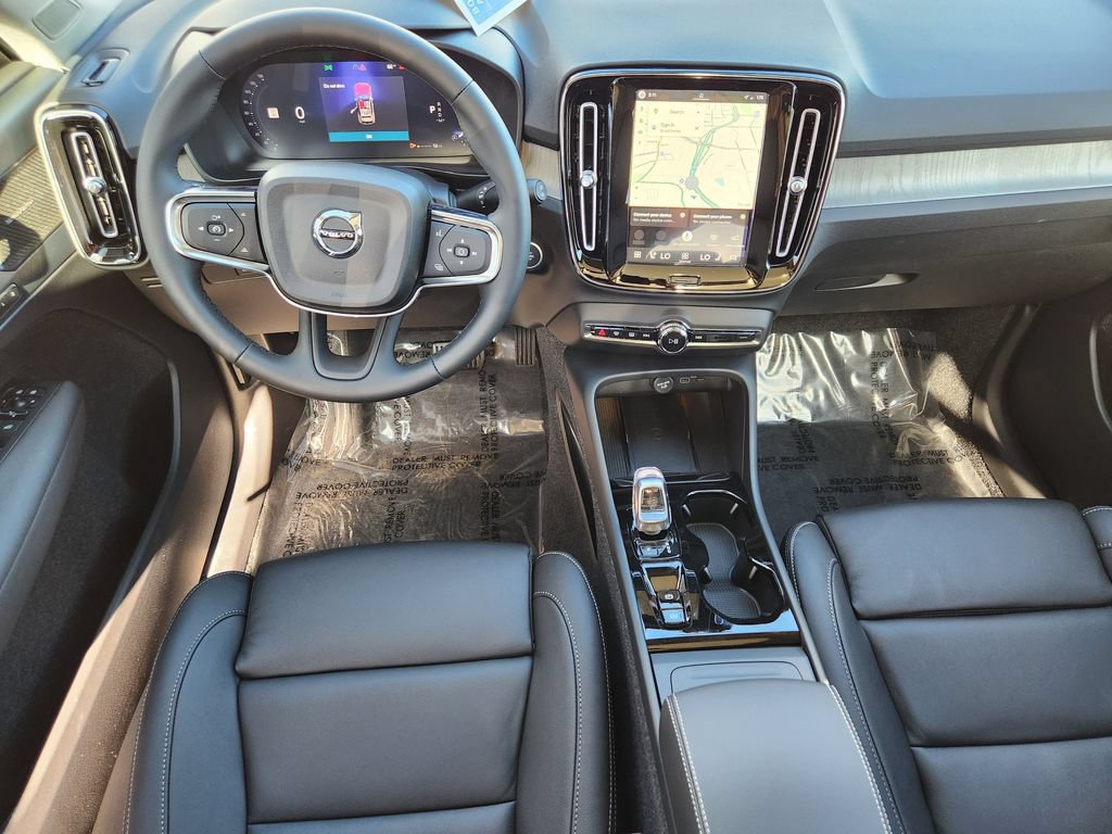New 2026 Volvo XC40 B5 Plus w/ Protection Package Premier AWD/4WD image 16