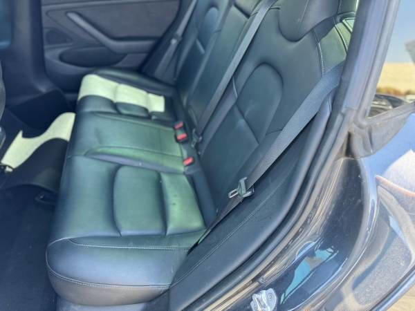 Used 2018 Tesla Model 3 Long Range image 14