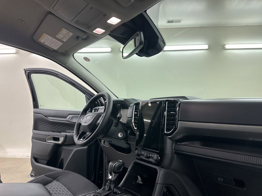 New 2025 Ford Ranger XLT w/ Technology Package image 17