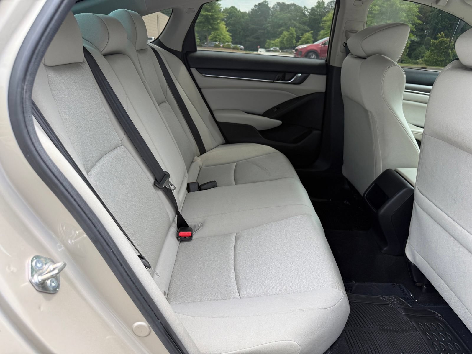 Used 2018 Honda Accord LX image 39
