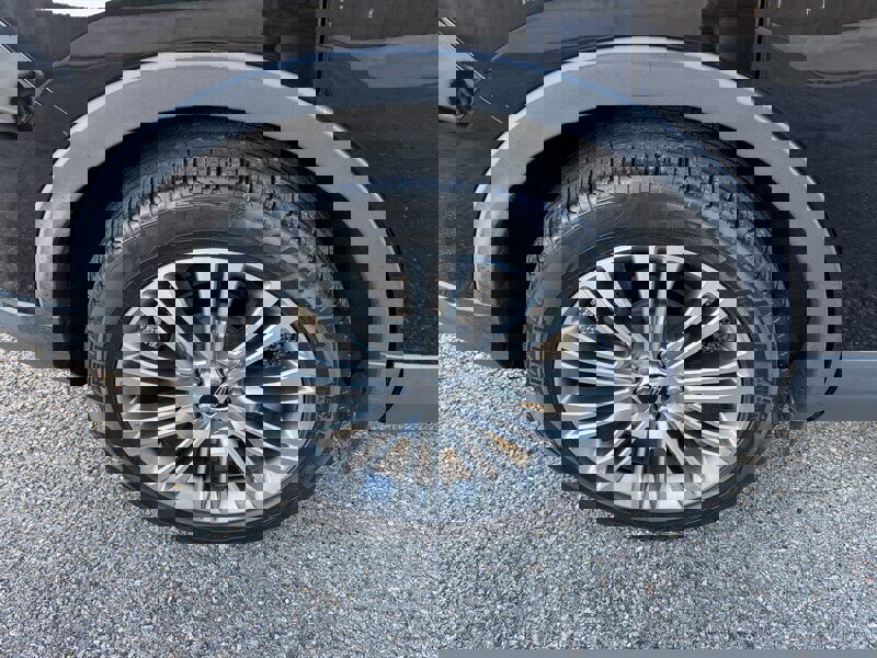 Used 2016 Lincoln MKX Reserve w/ Technology Package image 11