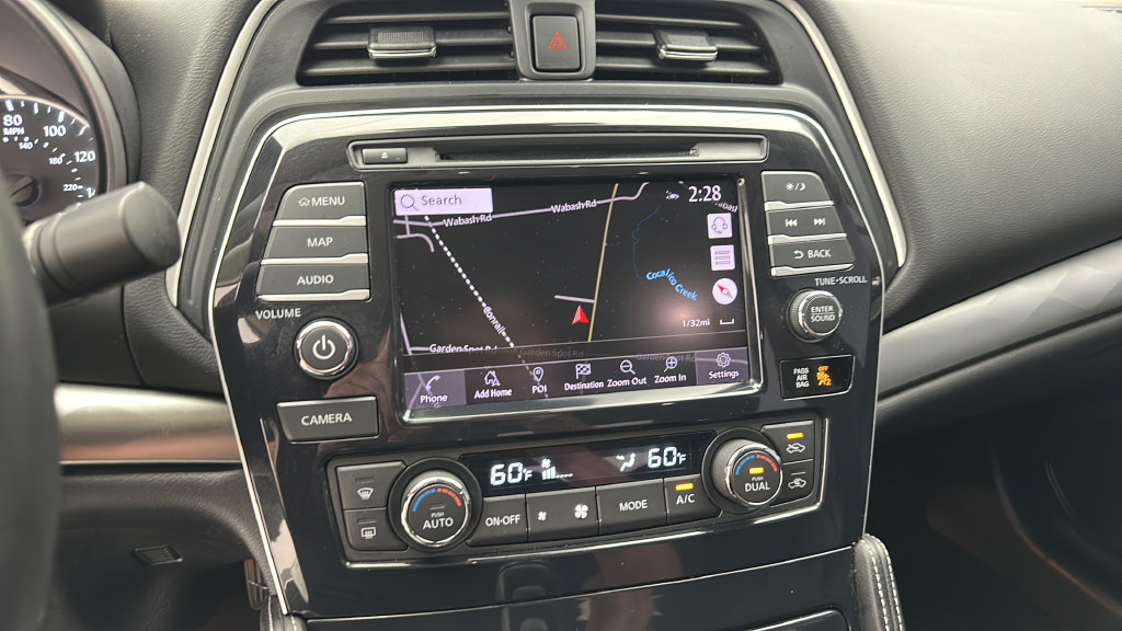 Used 2023 Nissan Maxima SV w/ Floor Mat Group FWD image 16