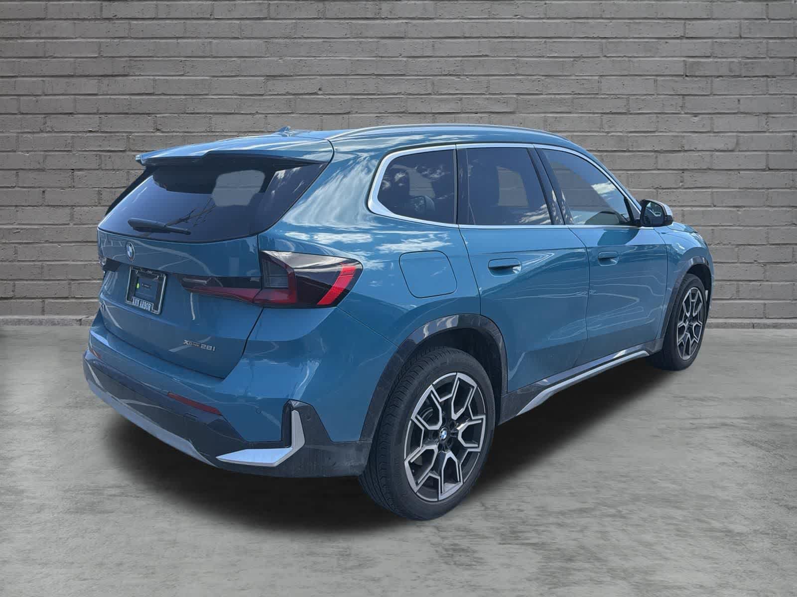 Certified 2023 BMW X1 xDrive28i w/ Premium Package AWD/4WD image 5