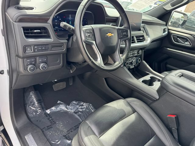 Used 2024 Chevrolet Suburban LT AWD/4WD image 12
