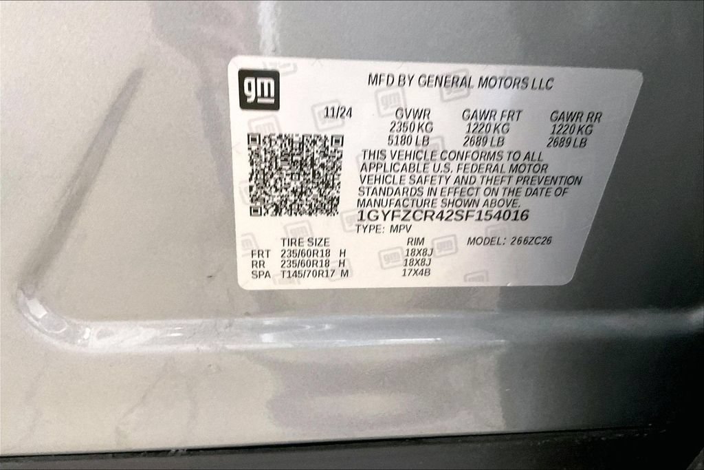 Used 2025 Cadillac XT4 Premium Luxury FWD image 36