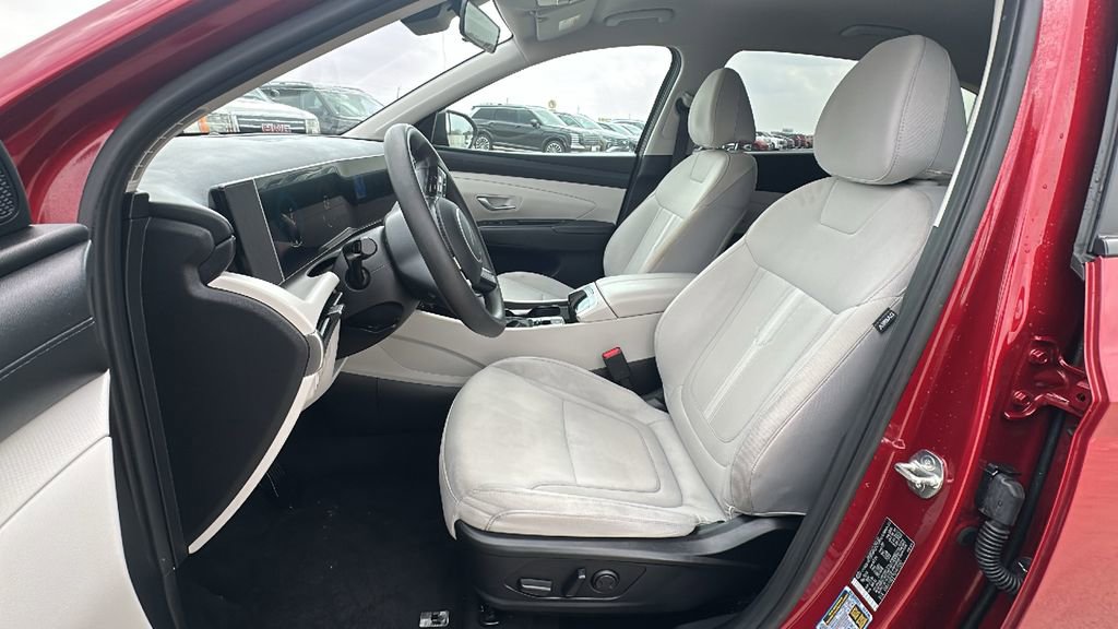 Certified 2025 Hyundai Tucson SEL image 4