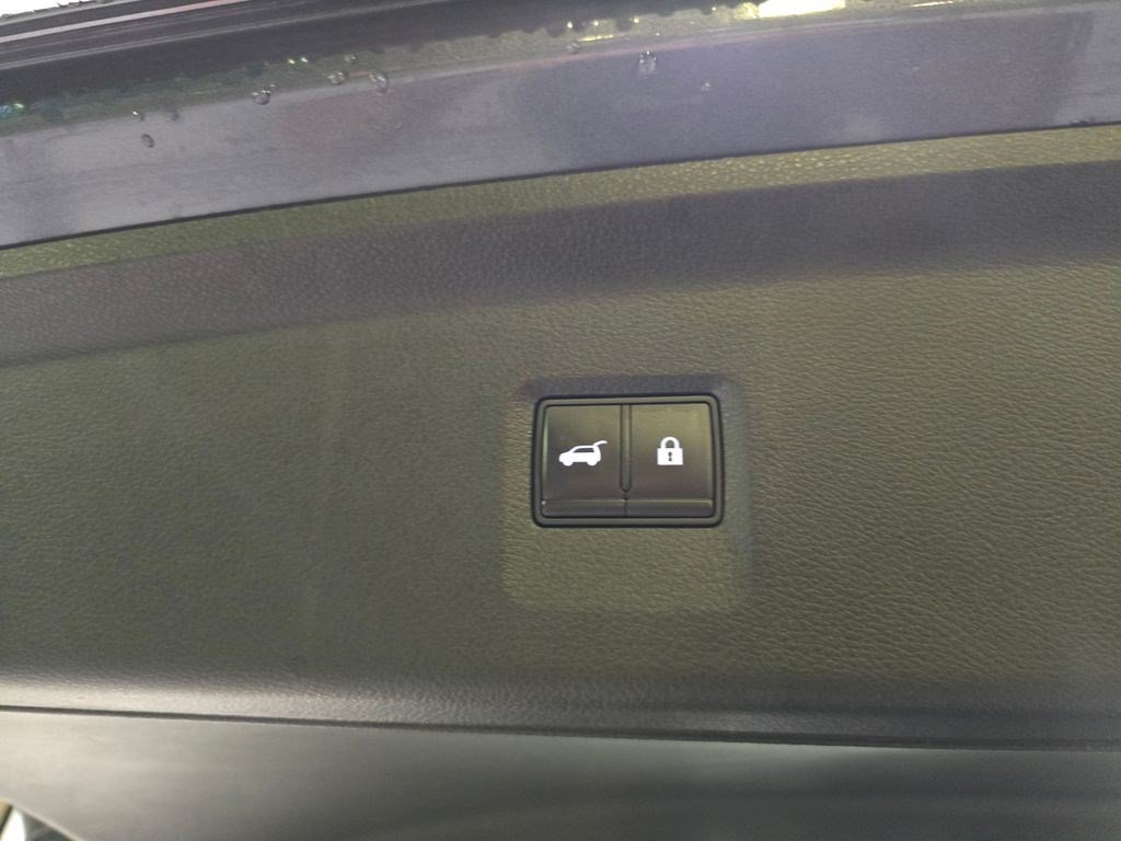 Used 2023 INFINITI QX60 Sensory w/ Vision Package FWD image 45