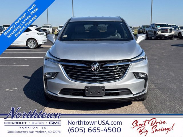 Used 2022 Buick Enclave Premium AWD/4WD image 3