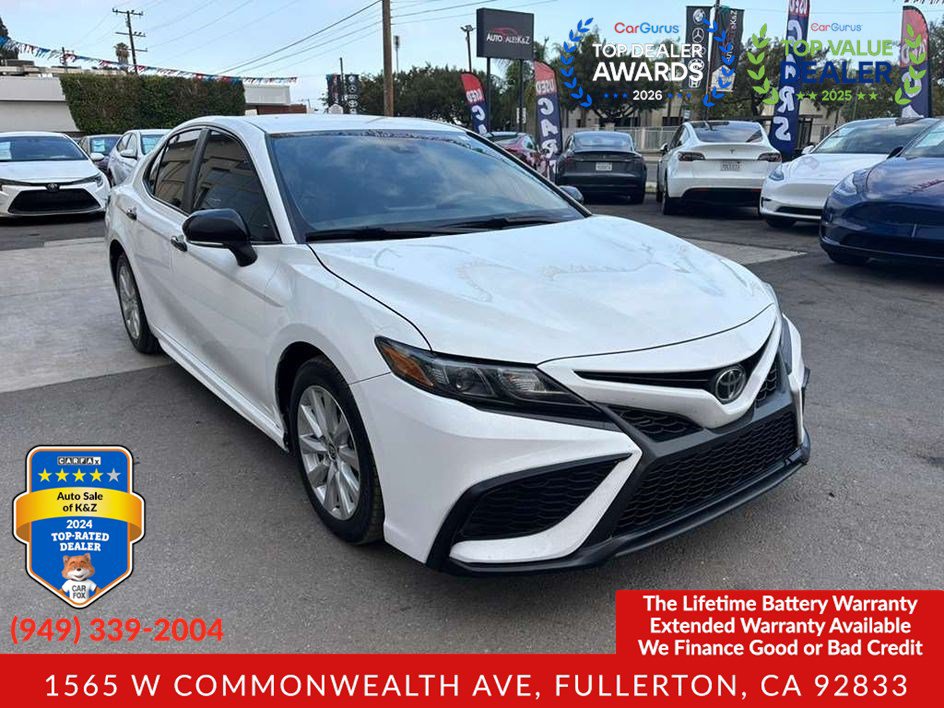 Used 2022 Toyota Camry SE FWD image 9