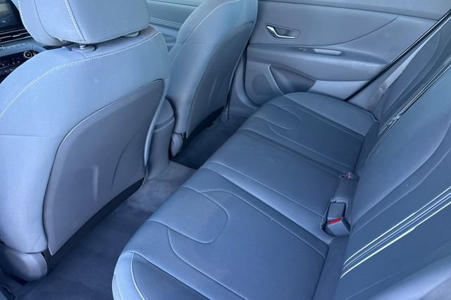 Used 2023 Hyundai Elantra SEL w/ Convenience Package FWD image 15