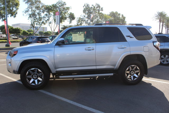 Certified 2024 Toyota 4Runner TRD Off-Road Premium w/ Moonroof Package AWD/4WD image 6