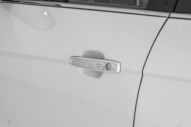Used 2014 Cadillac SRX Luxury w/ Driver Awareness Package image 44
