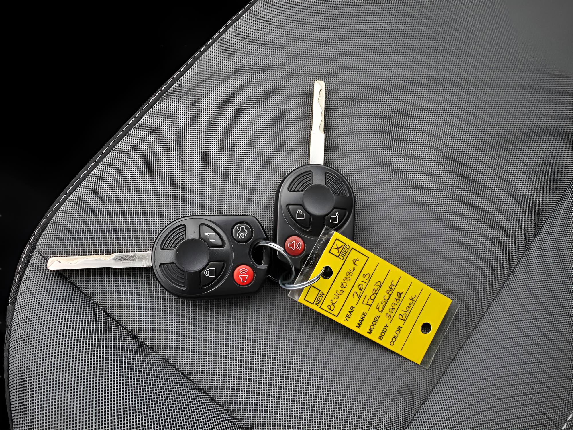 Used 2013 Ford Escape SE image 36