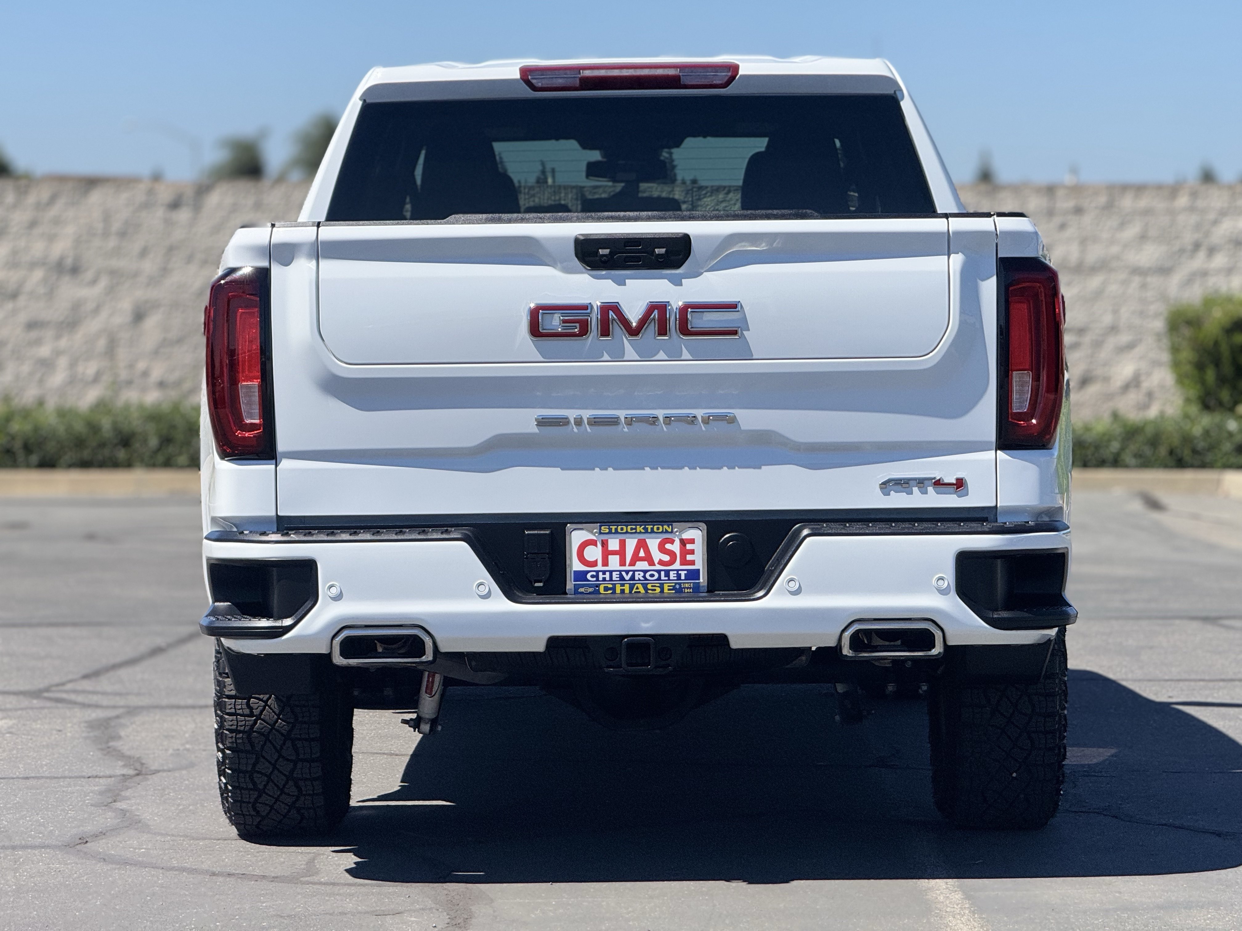 Certified 2025 GMC Sierra 1500 AT4 AWD/4WD image 6