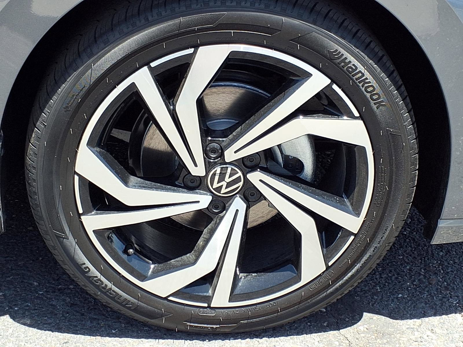 New 2026 Volkswagen Jetta SEL FWD image 6