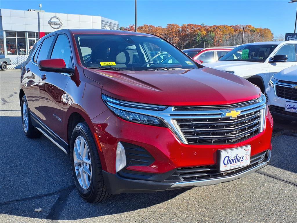 Used 2024 Chevrolet Equinox LT AWD/4WD image 3