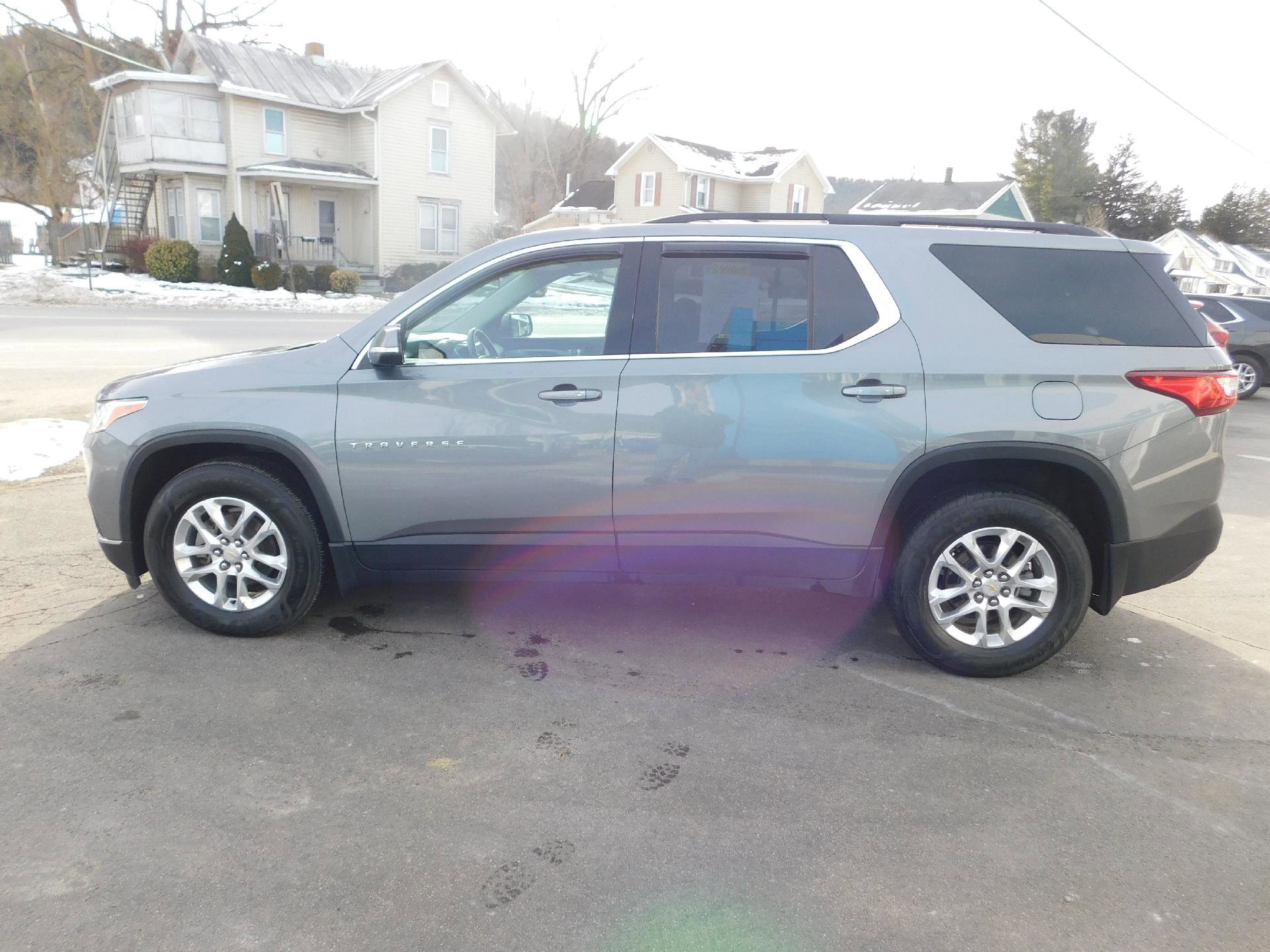 Used 2019 Chevrolet Traverse LT w/ LPO, Floor Liner Package image 3