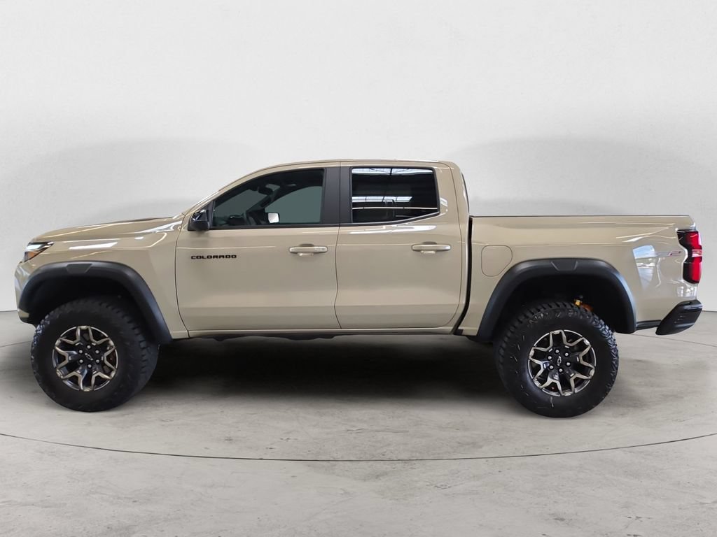 Certified 2024 Chevrolet Colorado ZR2 w/ ZR2 Convenience Package III AWD/4WD image 8