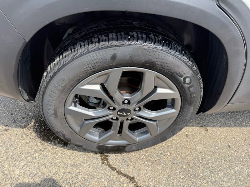 Certified 2024 Kia Seltos S image 15
