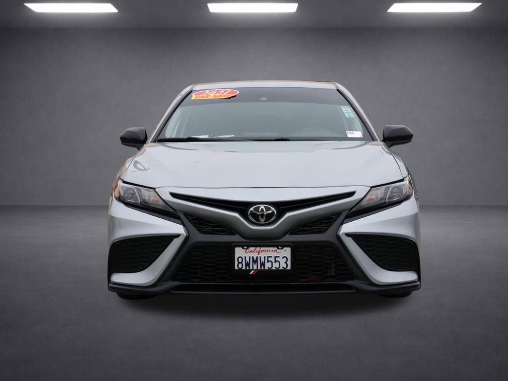 Used 2021 Toyota Camry SE w/ Carpet Mat Package (TMS) image 9