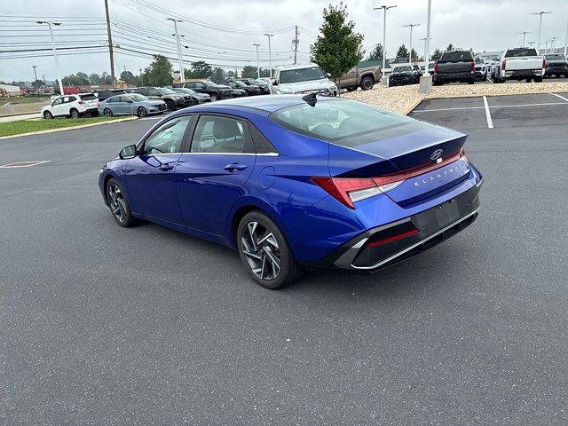 Used 2024 Hyundai Elantra Limited FWD image 13