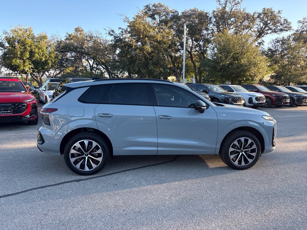 New 2026 Audi Q3 quattro 2.0T AWD/4WD image 4