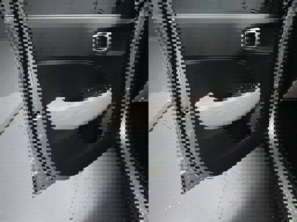 New 2026 Hyundai Venue SEL image 28