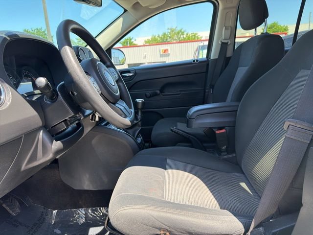 Used 2014 Jeep Compass Sport FWD image 13