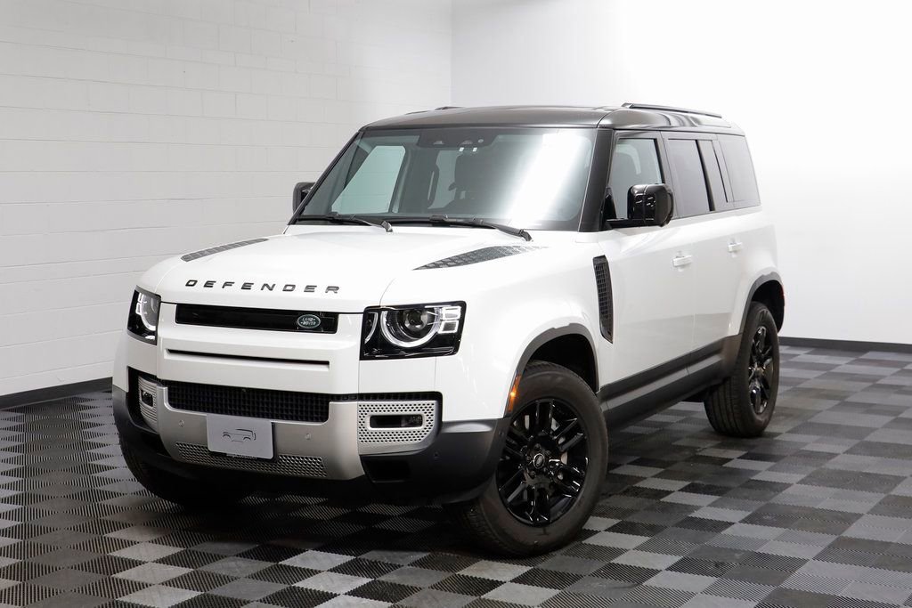 Used 2025 Land Rover Defender 110 S image 1