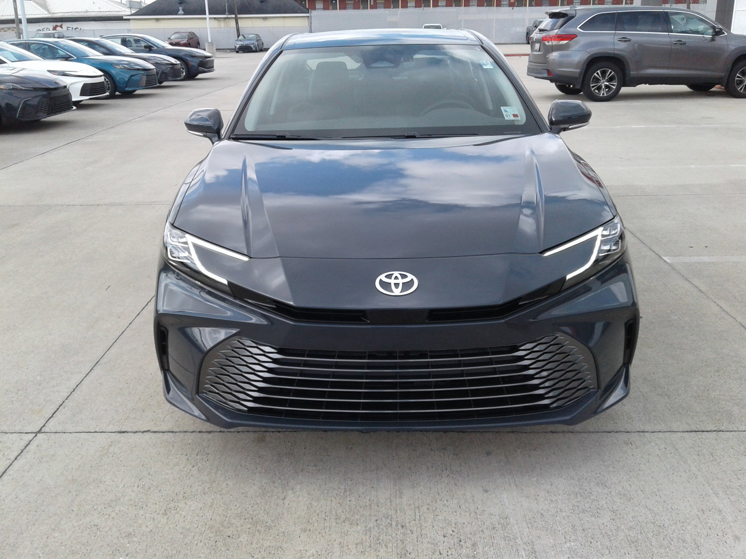 Used 2026 Toyota Camry XLE image 2