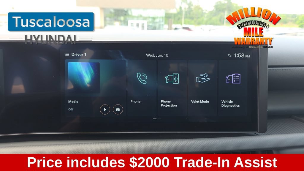 Used 2025 Hyundai Santa Cruz SE FWD image 19