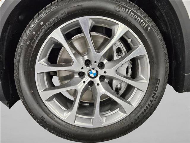 New 2026 BMW X5 xDrive50e w/ Executive Package image 16
