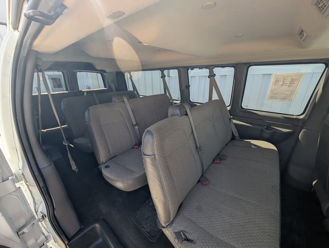 Used 2016 Chevrolet Express 3500 LT w/ LT Preferred Equipment Group RWD image 3