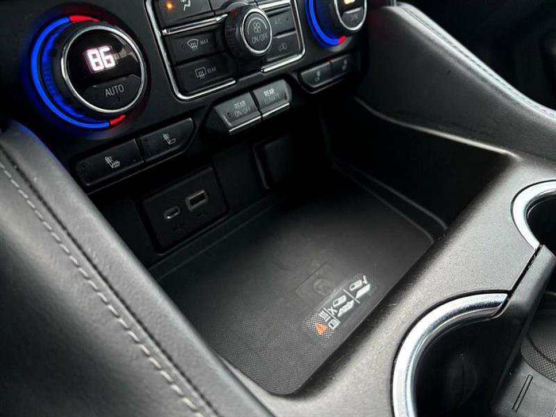 Used 2022 Chevrolet Tahoe Z71 w/ Luxury Package image 27