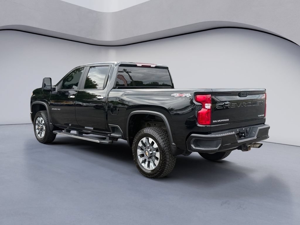 Used 2023 Chevrolet Silverado 2500 Custom w/ Custom Convenience Package AWD/4WD image 3