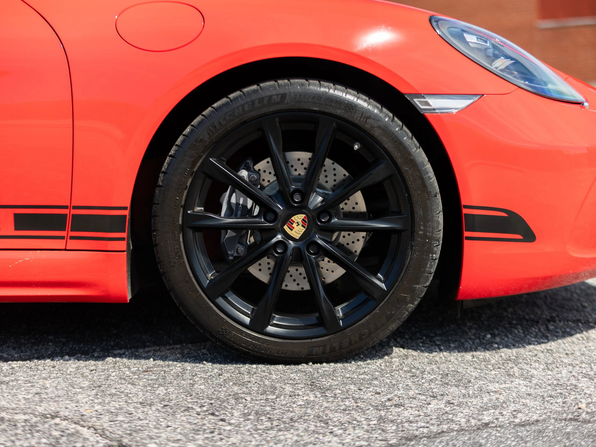 Used 2017 Porsche 718 Boxster RWD image 14