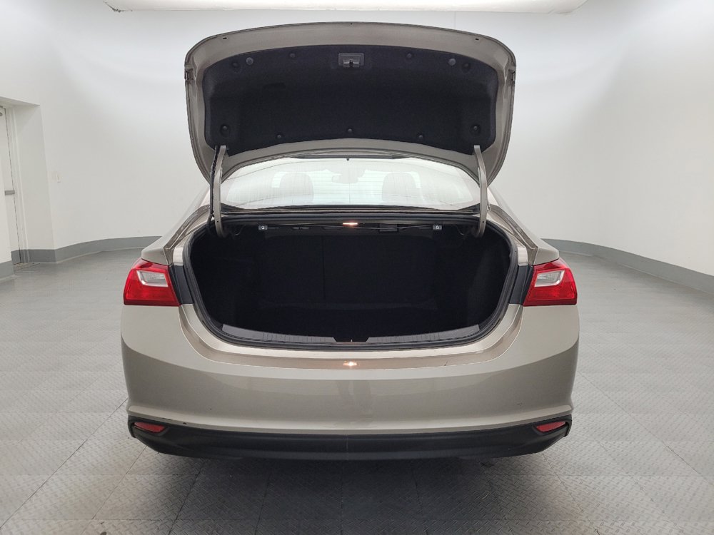 Used 2024 Chevrolet Malibu LS FWD image 29