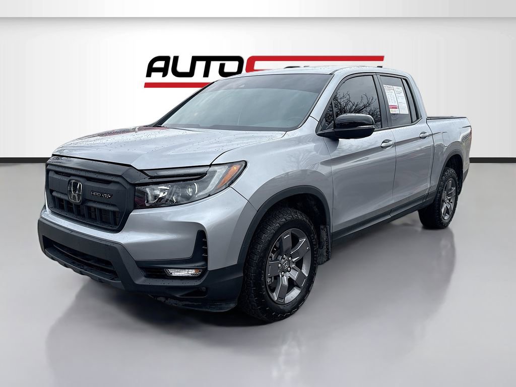 Used 2025 Honda Ridgeline TrailSport image 3