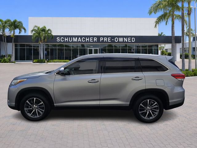 Used 2019 Toyota Highlander XLE image 4