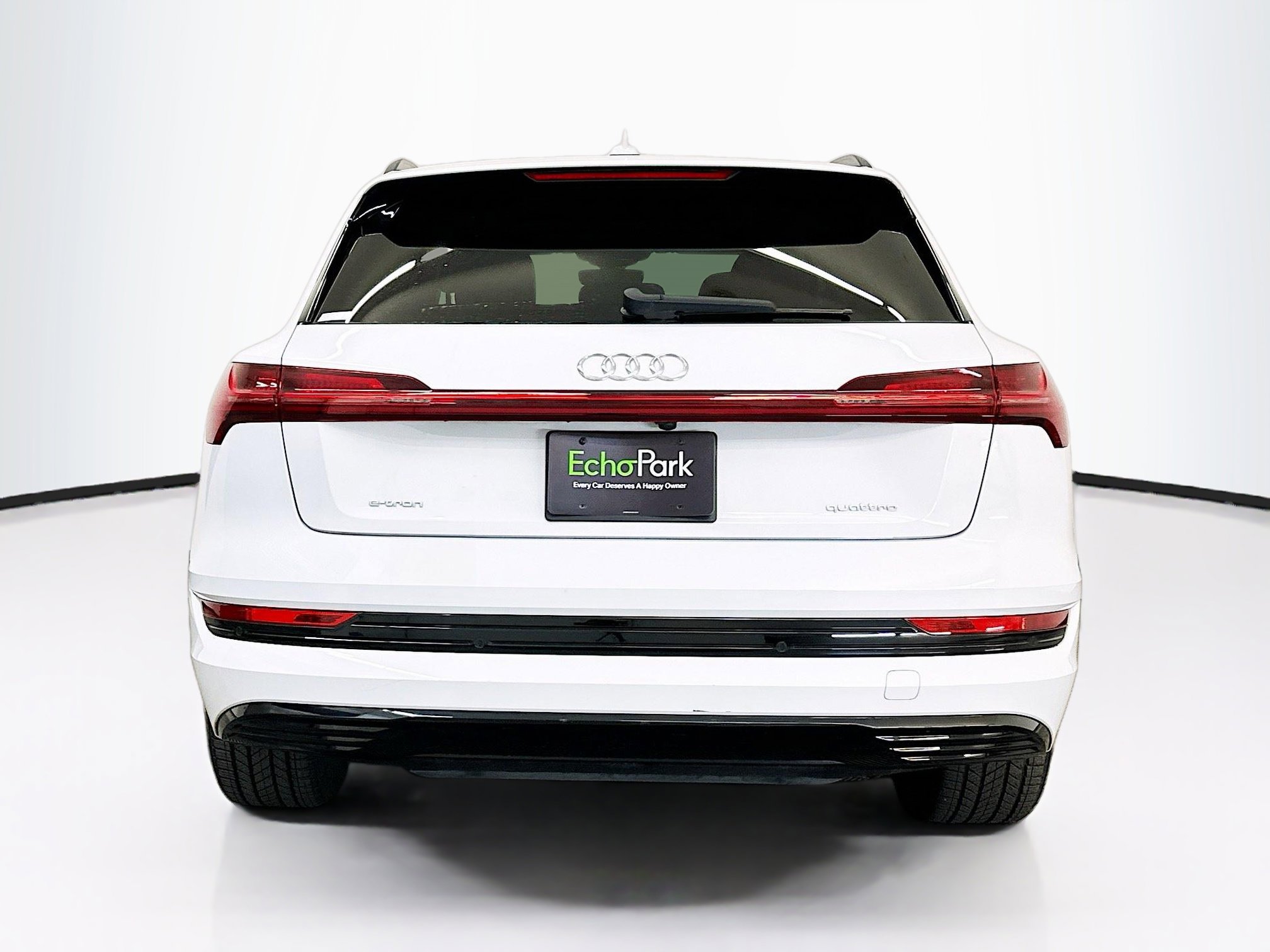 Used 2021 Audi e-tron Premium w/ Convenience Plus Package AWD/4WD image 7