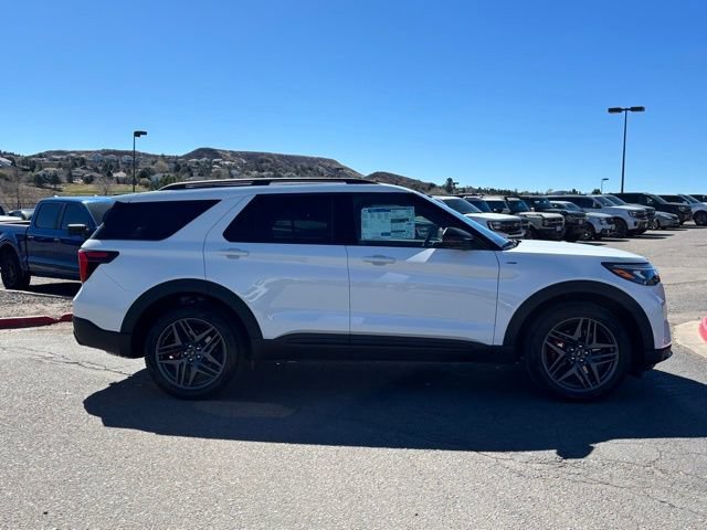 New 2026 Ford Explorer ST-Line w/ ST-Line Street Pack AWD/4WD image 6