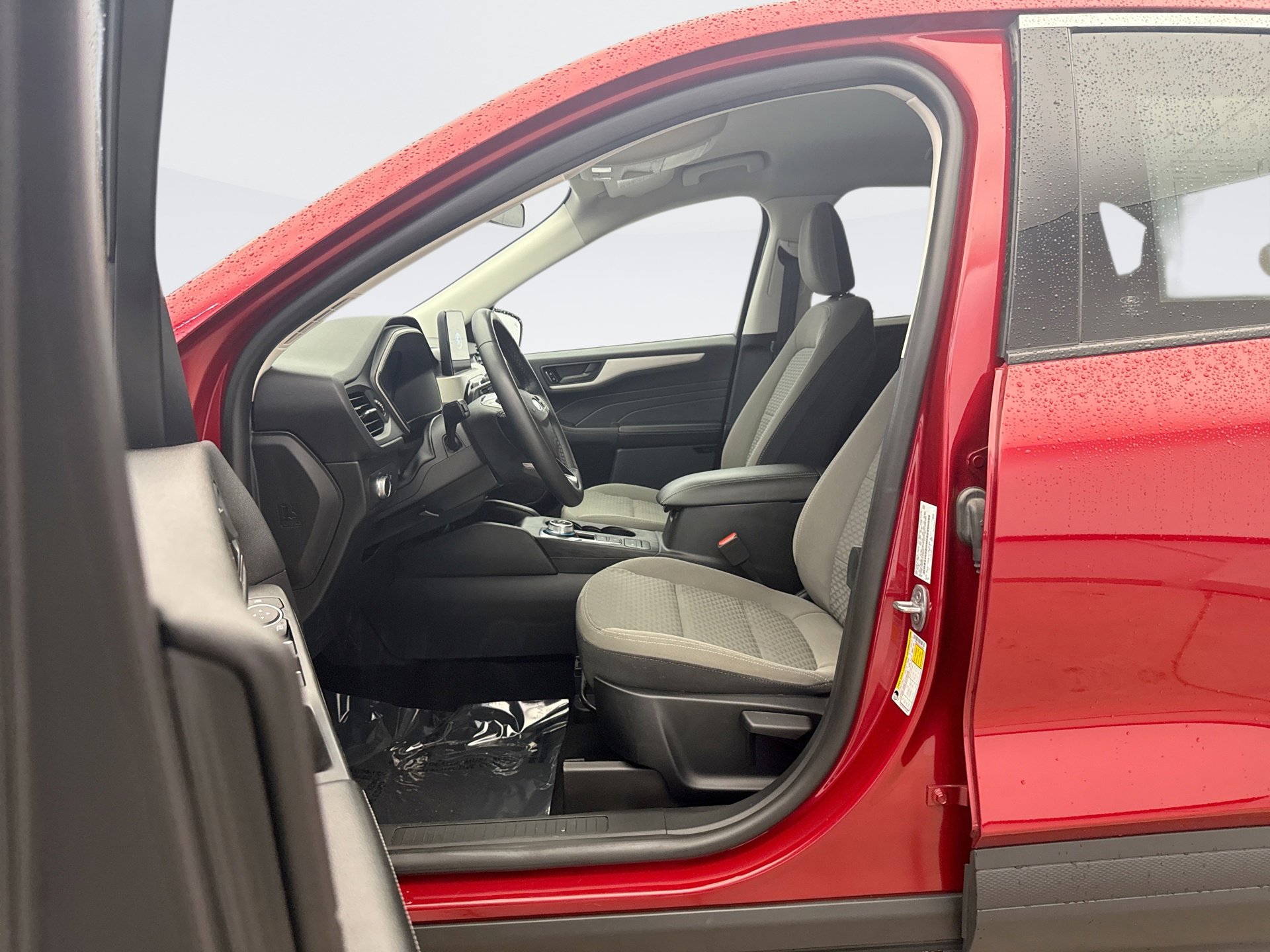 Used 2022 Ford Escape SE w/ Cold Weather Package image 10