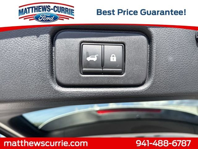 Used 2023 Nissan Pathfinder Platinum image 15