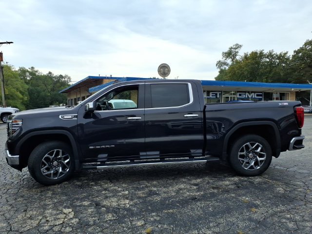 Used 2023 GMC Sierra 1500 SLT w/ SLT Premium Plus Package AWD/4WD image 12